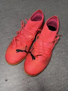 Puma ピンク ハイカット サッカーシューズ