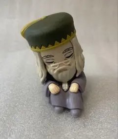ダンブルドア　肩ズンfig カプセルトイ