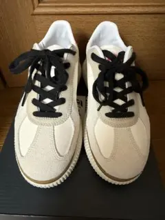 オニツカタイガー　DELECITY