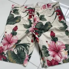 専用♪Franklin & Marshall フローラルショートパンツ 38のサムネイル