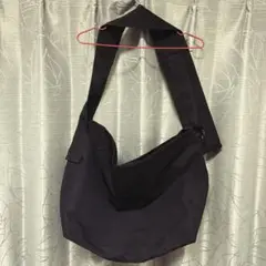 無印良品　紐がワイドで肩が痛くなりにくいショルダーバッグ