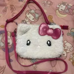 ハローキティ　USJ ユニバ　スマホショルダー　ポシェット　大人ok 美品