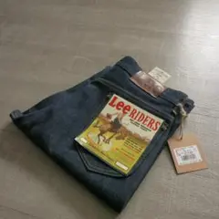 Item thumbnail for item 42d17ccb-1de8-4dd1-9ef3-76ebb95d644c