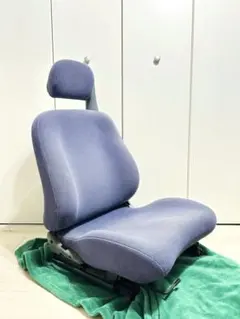 Item thumbnail for item 36e9e89d-6e00-42e4-a20c-3c0bda0d71b8