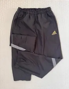 adidas トレーニングパンツ 黒