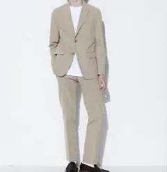 UNIQLO スリムフィット ベージュカジュアルスーツ
