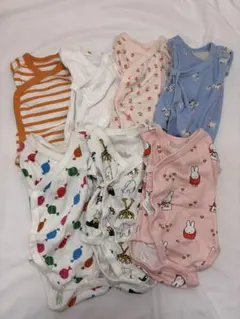 バラ売り不可　UNIQLO 長袖ボディースーツ　60サイズ　7点セット