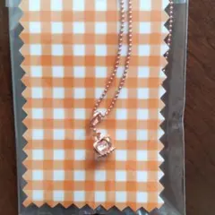 クラウンのネックレス