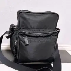 Item thumbnail for item 5e36cc42-a3a4-494b-b3e2-be5d29422955