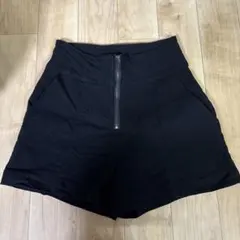 ハイウエストショートパンツ