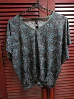 K.T KIYOKO TAKASE　カットソー　サイズ5　XXL