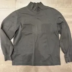 ダークブラウン ハイネックカットソー