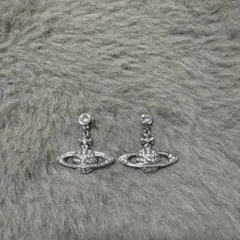 ビビアンウエストウッド　ピアスのサムネイル
