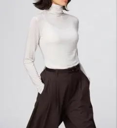 ユニクロ極暖ヒートテックカシミヤブレンドタートルネックTナチュラルL