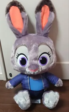 Item thumbnail for item beac0745-e90b-421a-a8fa-92cc92e398cc