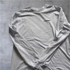 patagonia パタゴニア　ロングTシャツ サイズSのサムネイル