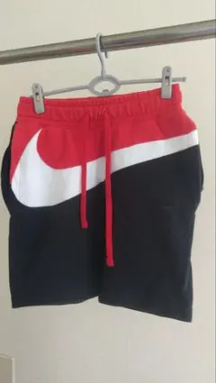 【廃盤モデル】Nike ビックススウォッシュ スウェットショートパンツ