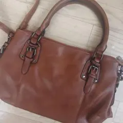 ブラウンレザーショルダーバッグ