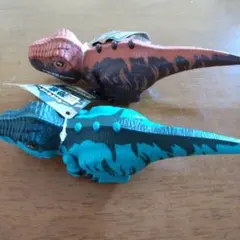 恐竜フィギュア 青とオレンジ 2体セット