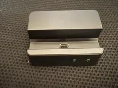 NTTドコモ　クレードル SH01