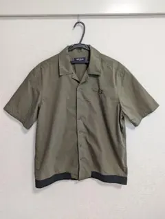 フレッドペリー リブドヘムリビアカラ シャツ FRED PERRY M5705のサムネイル