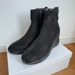 ＋diana【6㎝】ウェッジソール ショートブーツ （黒人工シルキー） 25cm