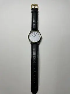 アナログ腕時計