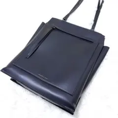 CHARLES & KEITH トートバッグ ジオメトリック A4サイズ可 黒のサムネイル