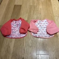 未使用新品　ベビーお食事エプロン 長袖　2枚セット