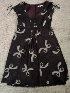 膝丈ワンピース