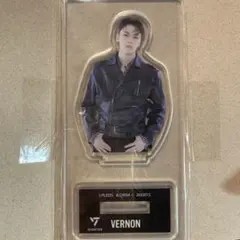 SEVENTEEN セブチ　バーノン　アクスタ　ガシャポン