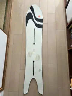 バートン ファミリーツリー JUICEWAGON ブートレガーバイン157cm バートン ファミリーツリー JUICEWAGON ブートレガーバイン157cm