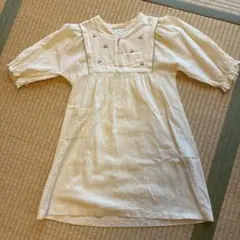 BEAMS mini アイボリー刺繍ワンピースのサムネイル