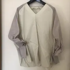 《シニカル》hrm 二色ブラウスのサムネイル