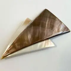 貝ブローチ　大ぶり　シロチョウ・クロチョウ　真珠貝　大きい