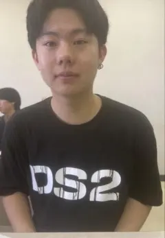 中山かいと着用　DS2 ロゴプリント Tシャツ