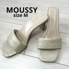 MOUSSY アイボリー　サンダルのサムネイル
