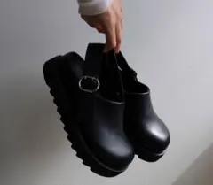 aere アエレ　厚底 ブラック サボ・クロッグサンダル 2025年最新】aere 靴の人気アイテム - メルカリ