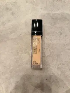 Dior フォーエヴァー スキン コレクト コンシーラー 0N