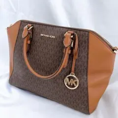 【極美品】マイケルコース ハンドバッグ ショルダーバッグ モノグラム MK