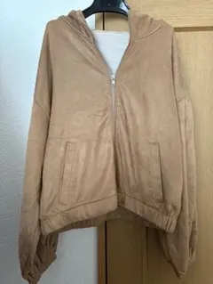 Ｍサイズ　フード付きブルゾン　ドロップショルダー