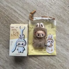 POP MART イニシャル ラブブ Labubu B ベージュ