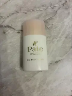 サナ　毛穴パテ職人　テカリ防止下地25ml SPF30