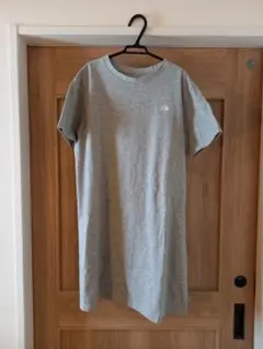 ノースフェイス ワンピース　子供用　150センチ グレー　Tシャツ素材