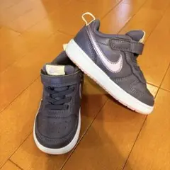 NIKE スニーカー