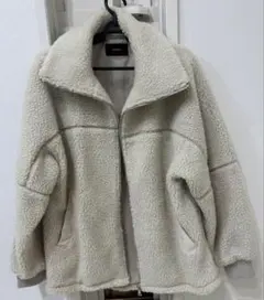 秋冬　EMODA ボアジャケット アイボリー　レディースフリーサイズ☆美品☆