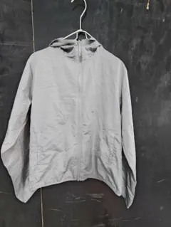 UNIQLO　POCKETABLE 　ジップパーカー