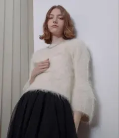 【美品】アルアバイル　ルルウィルビー アルパカシャギーベルスリーブプルオーバーのサムネイル