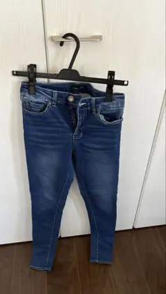 Item thumbnail for item b71eaadc-4af2-4651-8b87-181b973b92af