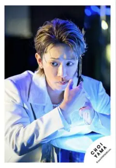 Item thumbnail for item ce61d5d7-72f3-43b9-82ba-583b93d3a798